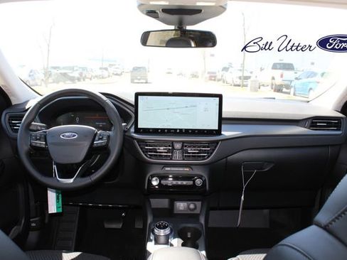 New 2025 Ford Escape SE image 10