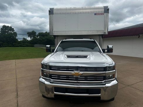 Used 2019 Chevrolet Silverado 3500 W/T w/ WT Convenience Package image 8
