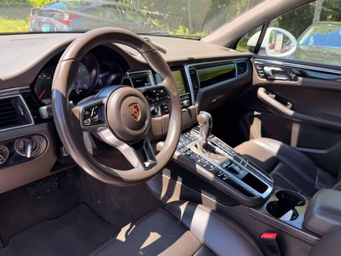 Used 2016 Porsche Macan S w/ Infotainment Package AWD/4WD image 23
