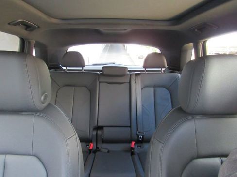 Used 2023 Audi Q3 2.0T Premium Plus w/ Premium Plus Package image 33