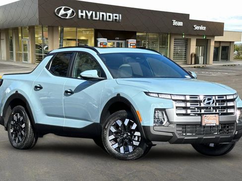 Certified 2025 Hyundai Santa Cruz SEL image 2