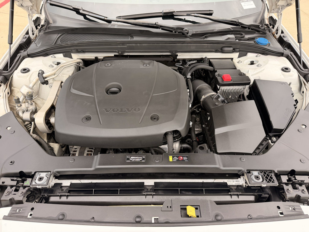 Used 2020 Volvo V60 T5 Momentum FWD image 28