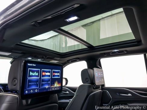 Certified 2024 Cadillac Escalade Sport w/ LPO, ONYX Package image 13