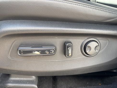 Certified 2025 Honda CR-V EX-L image 9