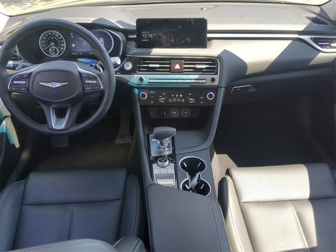 Used 2025 Genesis G70 2.5T image 14