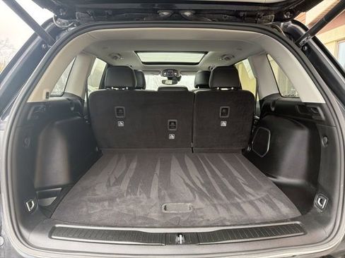 Used 2022 Jeep Grand Cherokee Limited image 20