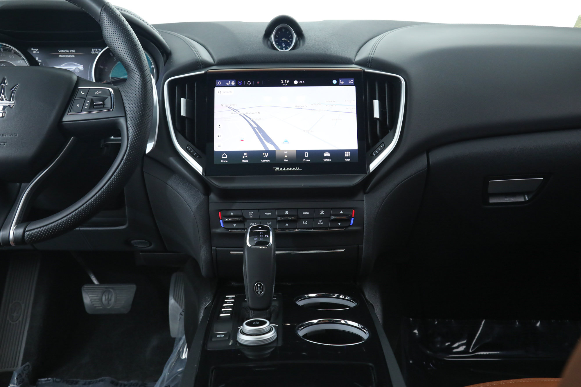 Certified 2023 Maserati Ghibli Modena RWD image 24
