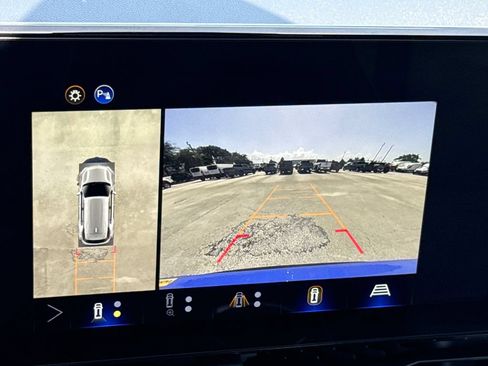 Used 2026 Chevrolet Equinox ACTIV w/ Safety and Technology Package FWD image 20