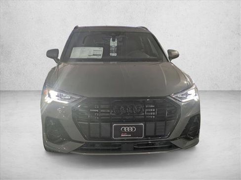 New 2025 Audi Q3 2.0T Premium image 5
