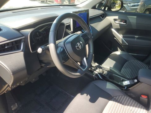 Used 2024 Toyota Corolla Cross AWD Hybrid w/ Convenience Package image 17