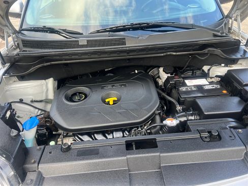 Used 2015 Kia Soul + FWD image 24