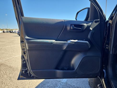 Used 2023 Toyota Tacoma 4x4 Double Cab image 22