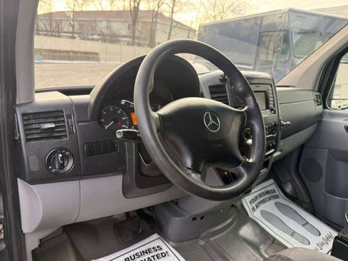 Used 2014 Mercedes-Benz Sprinter 2500 image 24
