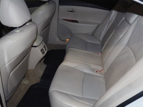 Used 2011 Lexus ES 350 image 8