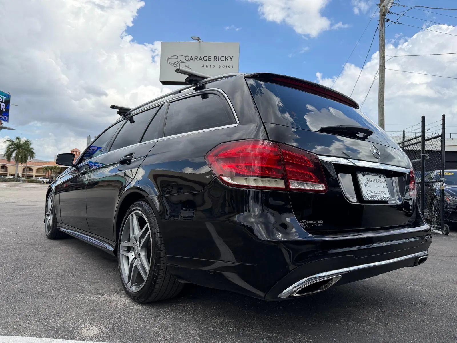 Used 2016 Mercedes-Benz E 350 4MATIC Wagon w/ Premium Package image 30