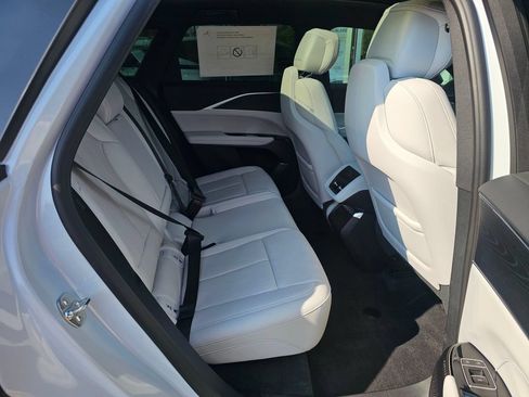 New 2026 Cadillac Lyriq Sport AWD/4WD image 12