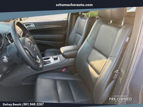 Used 2021 Jeep Grand Cherokee Limited w/ Trailer Tow Group IV AWD/4WD image 11