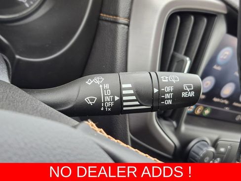 Used 2023 GMC Terrain AT4 image 28