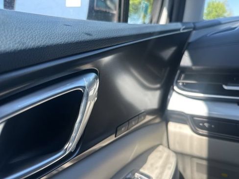 New 2026 Kia Carnival SX w/ SX Dark Edition Package FWD image 47