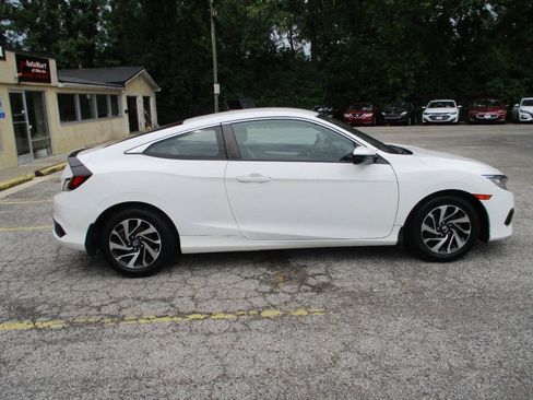 Used 2018 Honda Civic LX image 10
