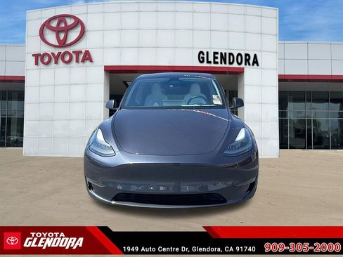Used 2024 Tesla Model Y Long Range RWD image 8