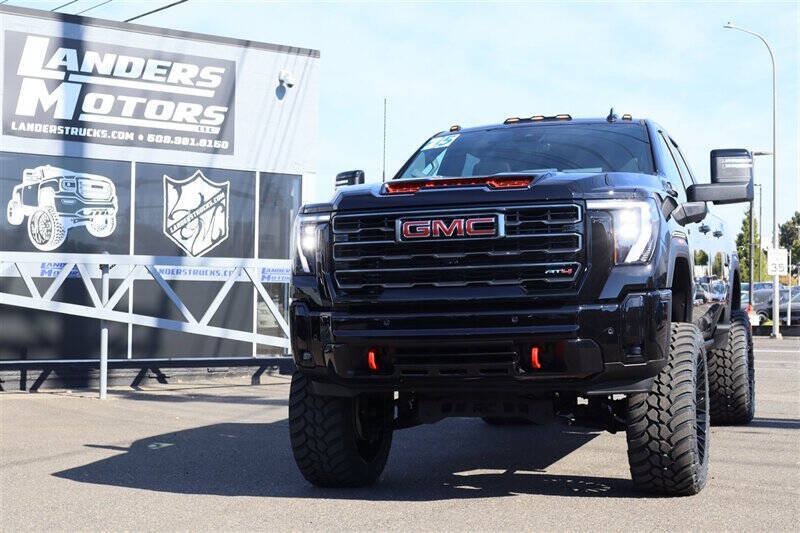 Used 2026 GMC Sierra 3500 AT4 w/ AT4 Premium Plus Package AWD/4WD image 1