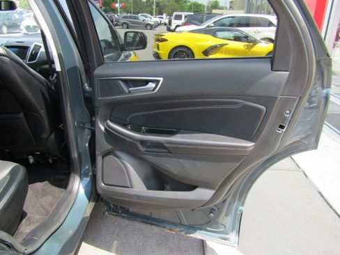 Used 2016 Ford Edge Titanium w/ Equipment Group 301A AWD/4WD image 12