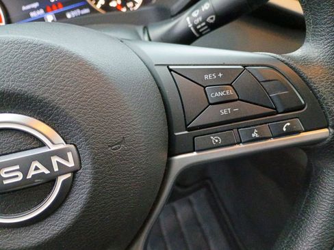 Used 2024 Nissan Altima 2.5 SV image 31