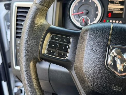 Used 2018 RAM 1500 Classic SLT image 22