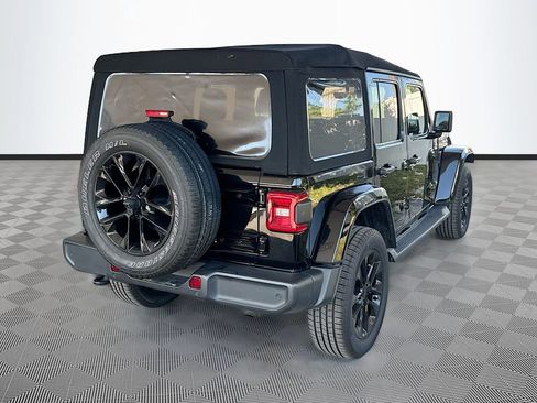 Used 2021 Jeep Wrangler Unlimited Sahara w/ Dual Top Group AWD/4WD image 6