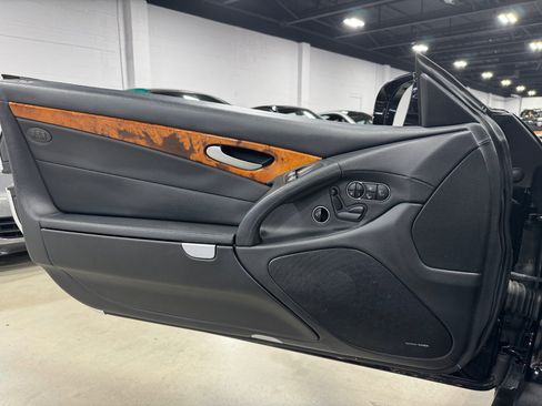 Used 2009 Mercedes-Benz SL 550 image 49