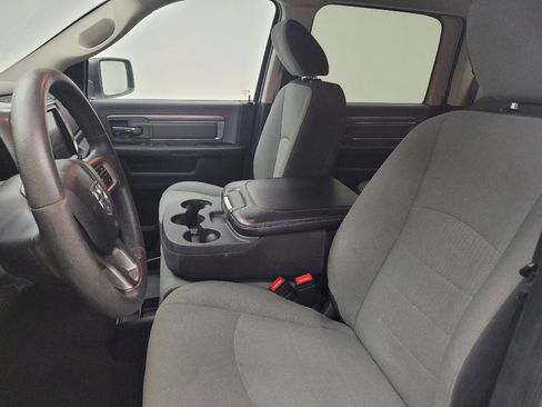 Used 2022 RAM 1500 Classic SLT w/ Electronics Group AWD/4WD image 17