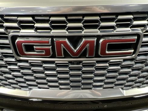 Certified 2023 GMC Yukon Denali AWD/4WD image 32