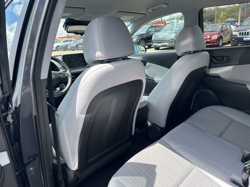 Used 2023 Hyundai Kona SEL w/ Cargo Package AWD/4WD image 17