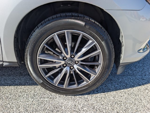 Used 2017 INFINITI QX60 FWD w/ Deluxe Technology Package image 9