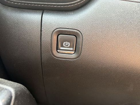 Used 2021 Chevrolet Silverado 1500 RST w/ Texas Edition Plus AWD/4WD image 34