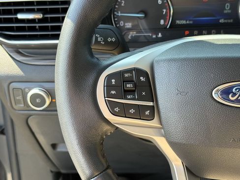 Used 2022 Ford Explorer Limited w/ Equipment Group 301A RWD image 25