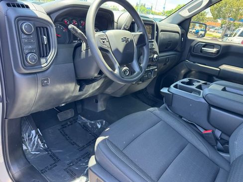 New 2026 Chevrolet Silverado 1500 Custom Trail Boss w/ Turbomax Blackout Package AWD/4WD image 9