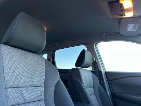 Used 2024 Nissan Rogue SV image 16