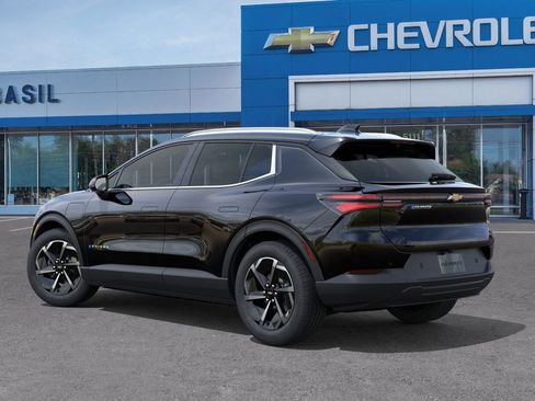 New 2026 Chevrolet Equinox EV LT FWD image 3