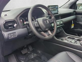 New 2025 Honda Pilot TrailSport video 3