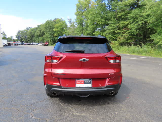 Used 2022 Chevrolet TrailBlazer RS w/ Sun and Liftgate Package FWD image 5