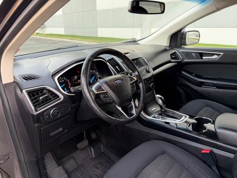 Used 2017 Ford Edge SEL image 25