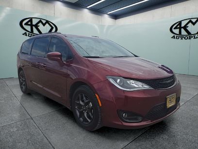 Used 2020 Chrysler Pacifica Touring-L Plus