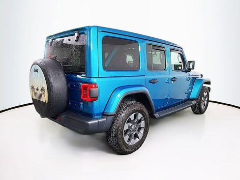 Used 2019 Jeep Wrangler Unlimited Sahara AWD/4WD image 7
