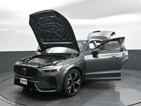 New 2026 Volvo XC60 T8 Ultra image 46