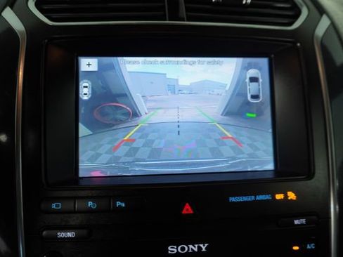 Used 2019 Ford Explorer Limited w/ Ford Safe & Smart Package FWD image 28