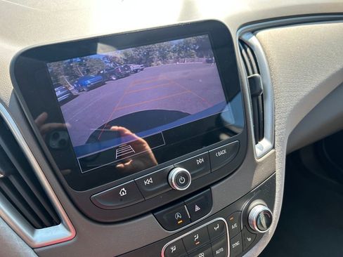 Certified 2022 Chevrolet Malibu LT image 32