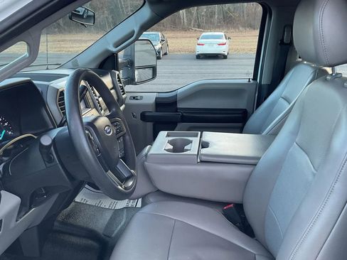 Used 2020 Ford F350 XL w/ Power Equipment Group image 37