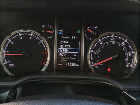 Used 2024 Toyota 4Runner TRD Off-Road image 16